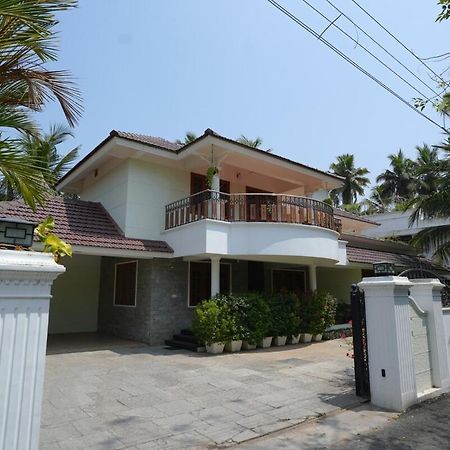 Pinky'S Villa Thiruvananthapuram Εξωτερικό φωτογραφία